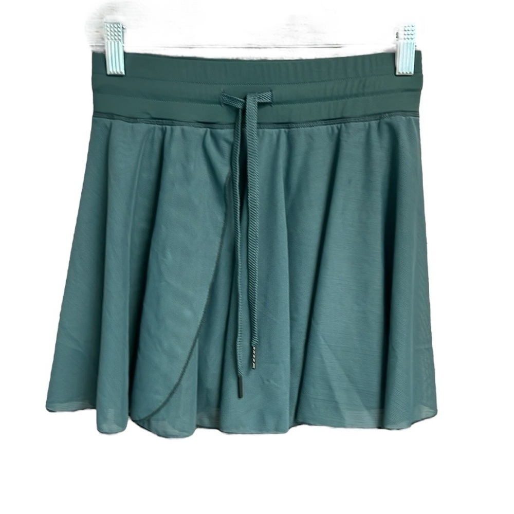 Mesh Skort With Matching Shorts - Picture 2 of 4